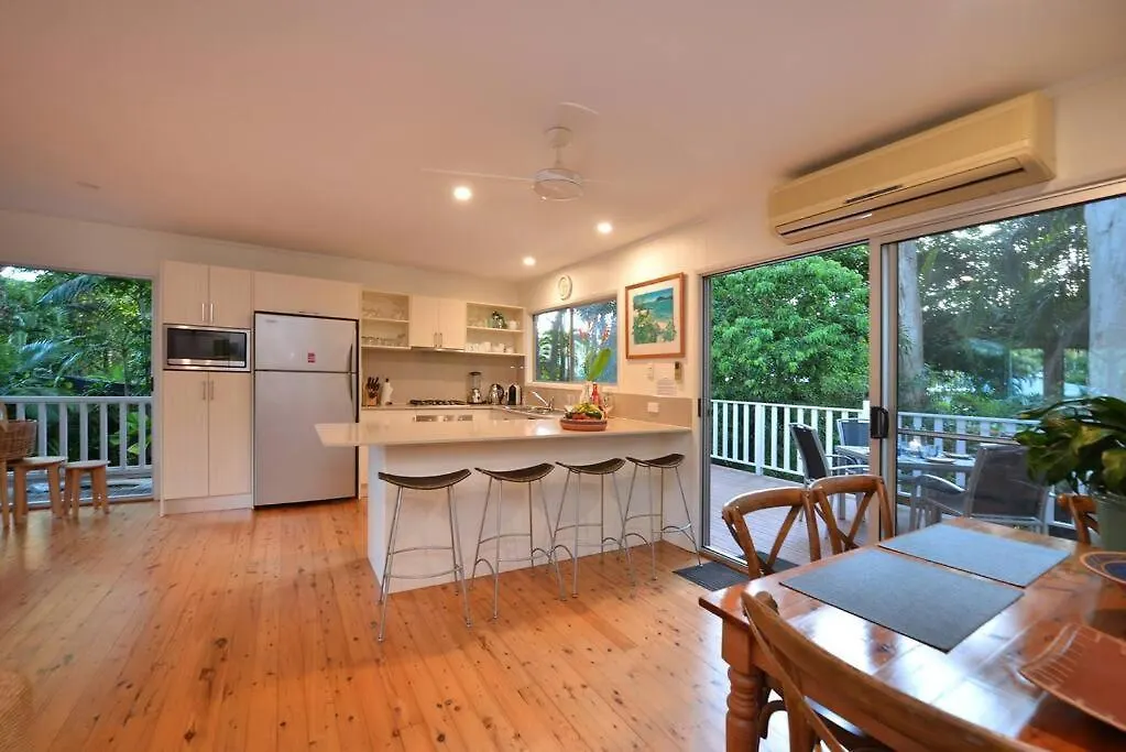 3 Bedroom Queenslander Home Close To Four Mile Beach ポートダグラス オーストラリア
