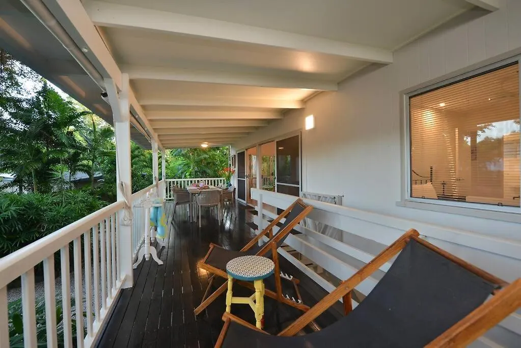 別荘 3 Bedroom Queenslander Home Close To Four Mile Beach ポートダグラス オーストラリア