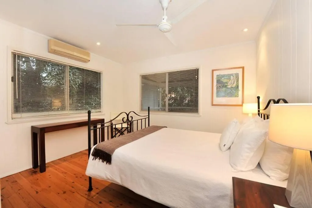 別荘 3 Bedroom Queenslander Home Close To Four Mile Beach ポートダグラス