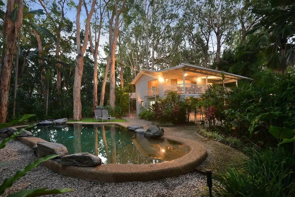 3 Bedroom Queenslander Home Close To Four Mile Beach ポートダグラス